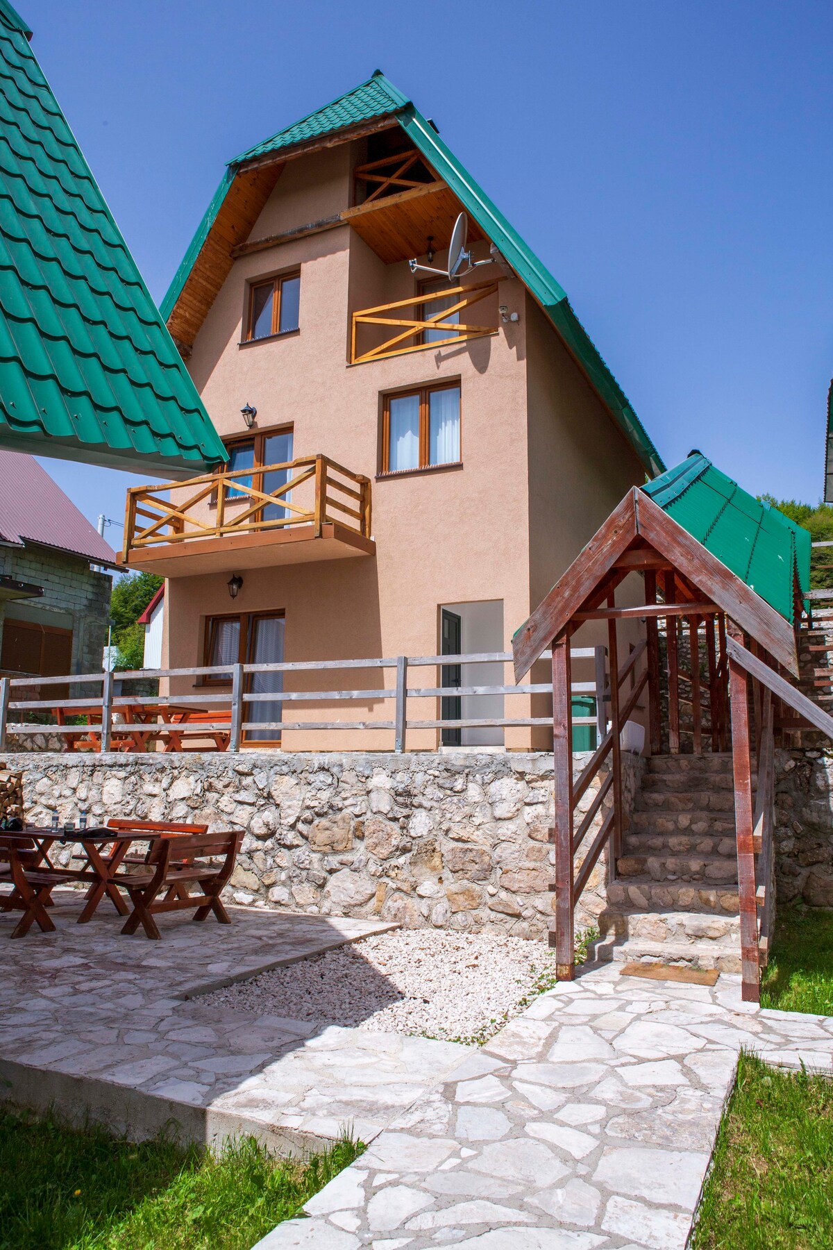 Cozy Grey Apartment Zabljak