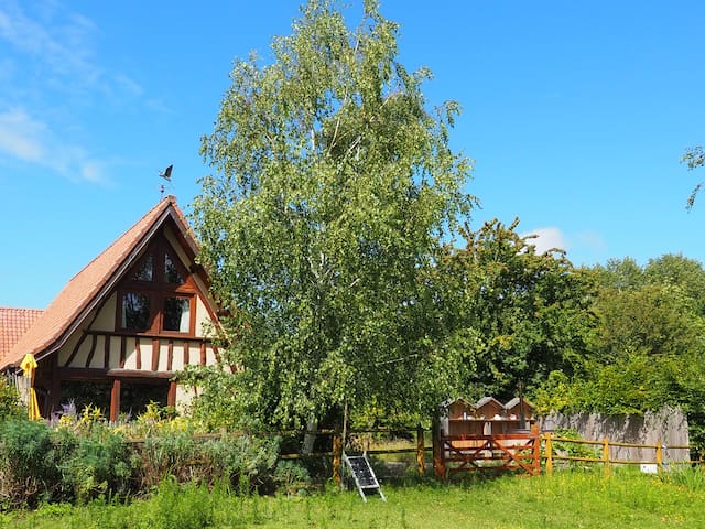 Saint-Quentin-en-Tourmont的民宿