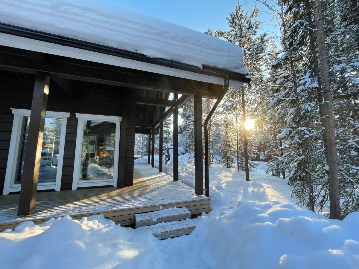 Levi Luxury Arctic Cabin