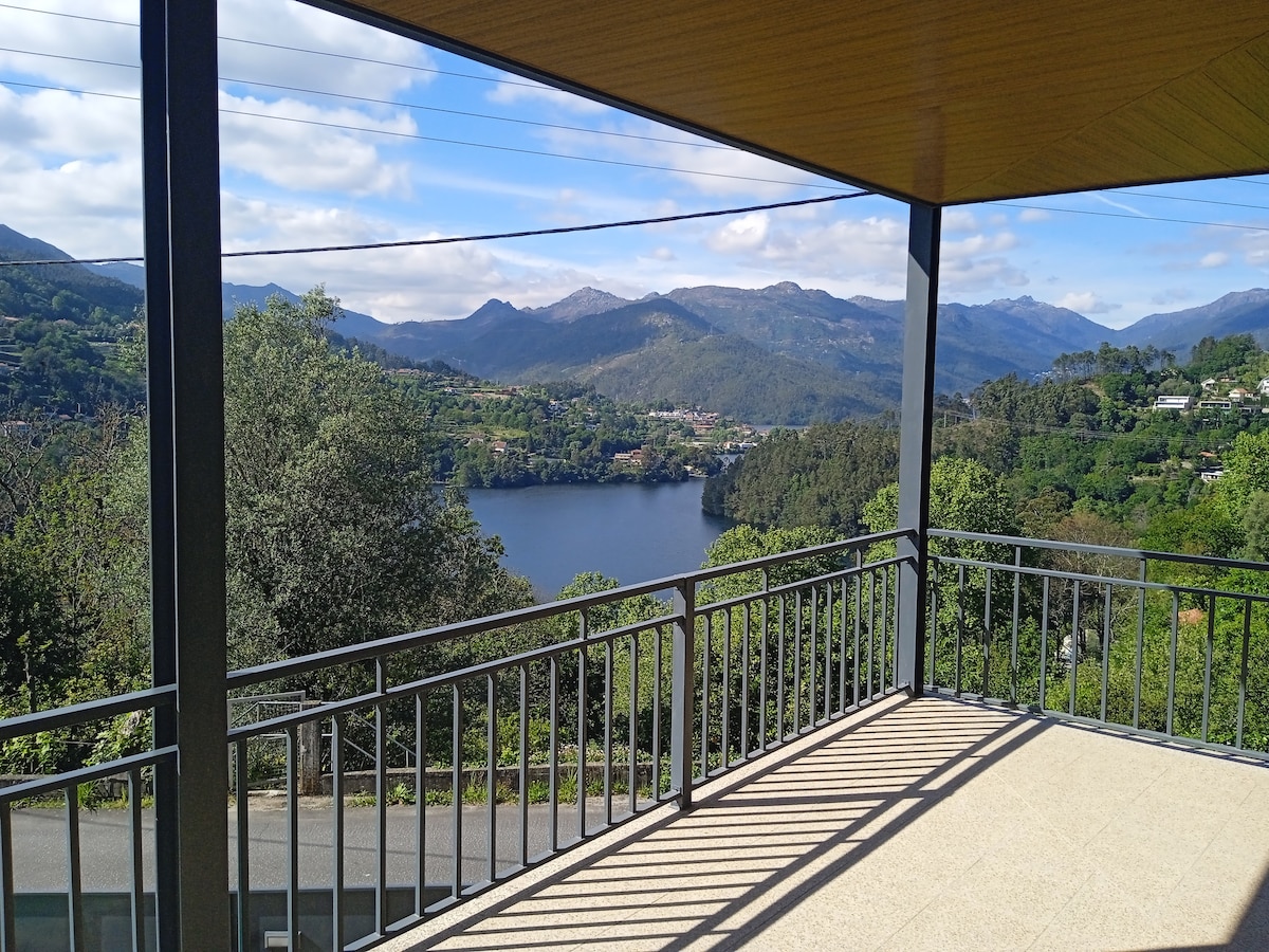 Casa do Toucedo-Caniçada/Gerês