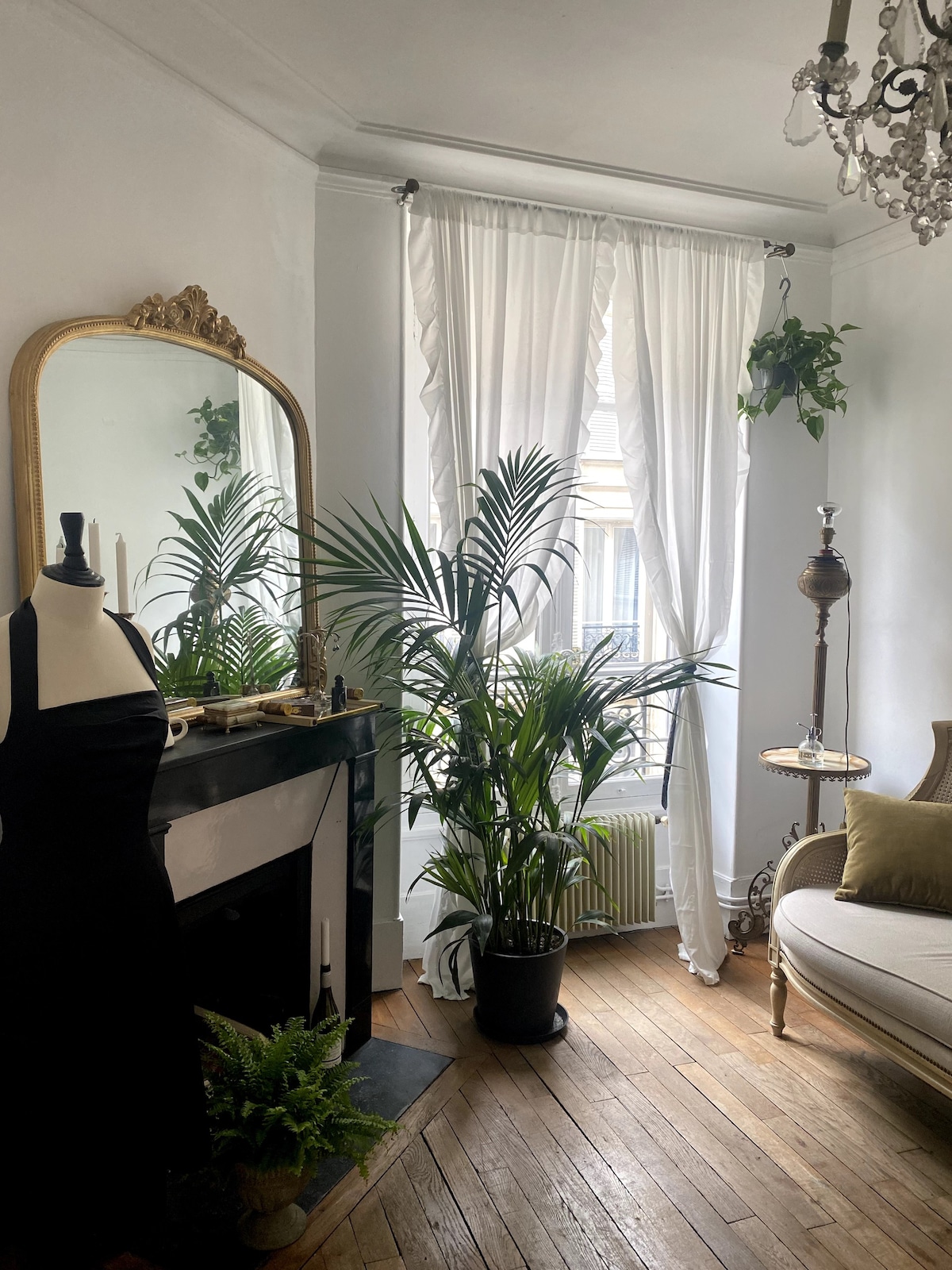 Charming & Cozy flat in Quartier Latin w/fireplace