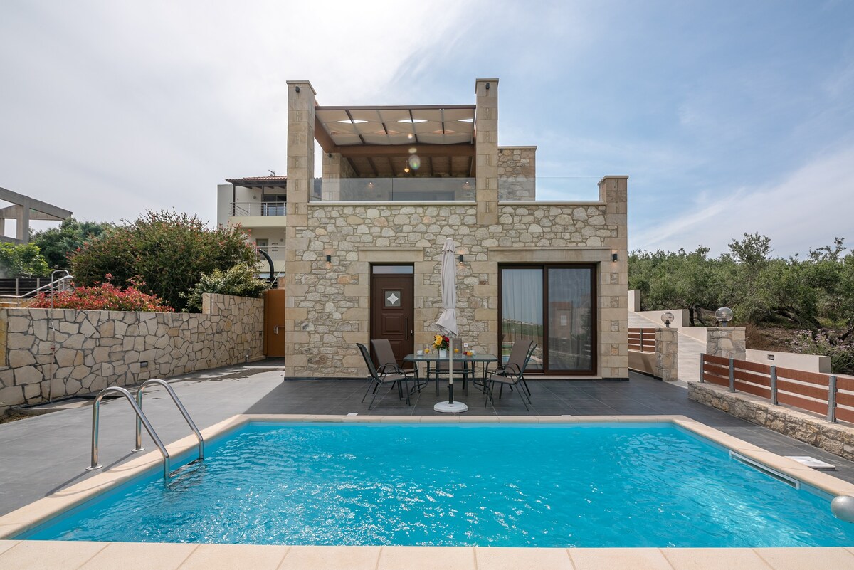 Lithina Villa with Private Pool