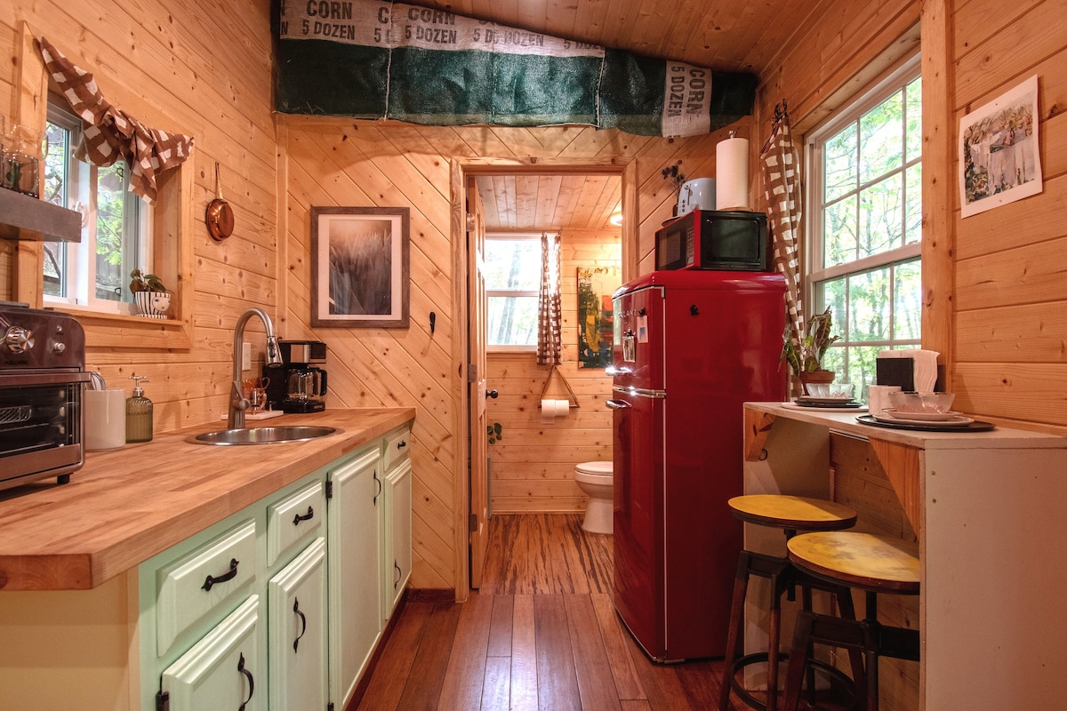 Ridgetop Tiny House | The Peach Perch