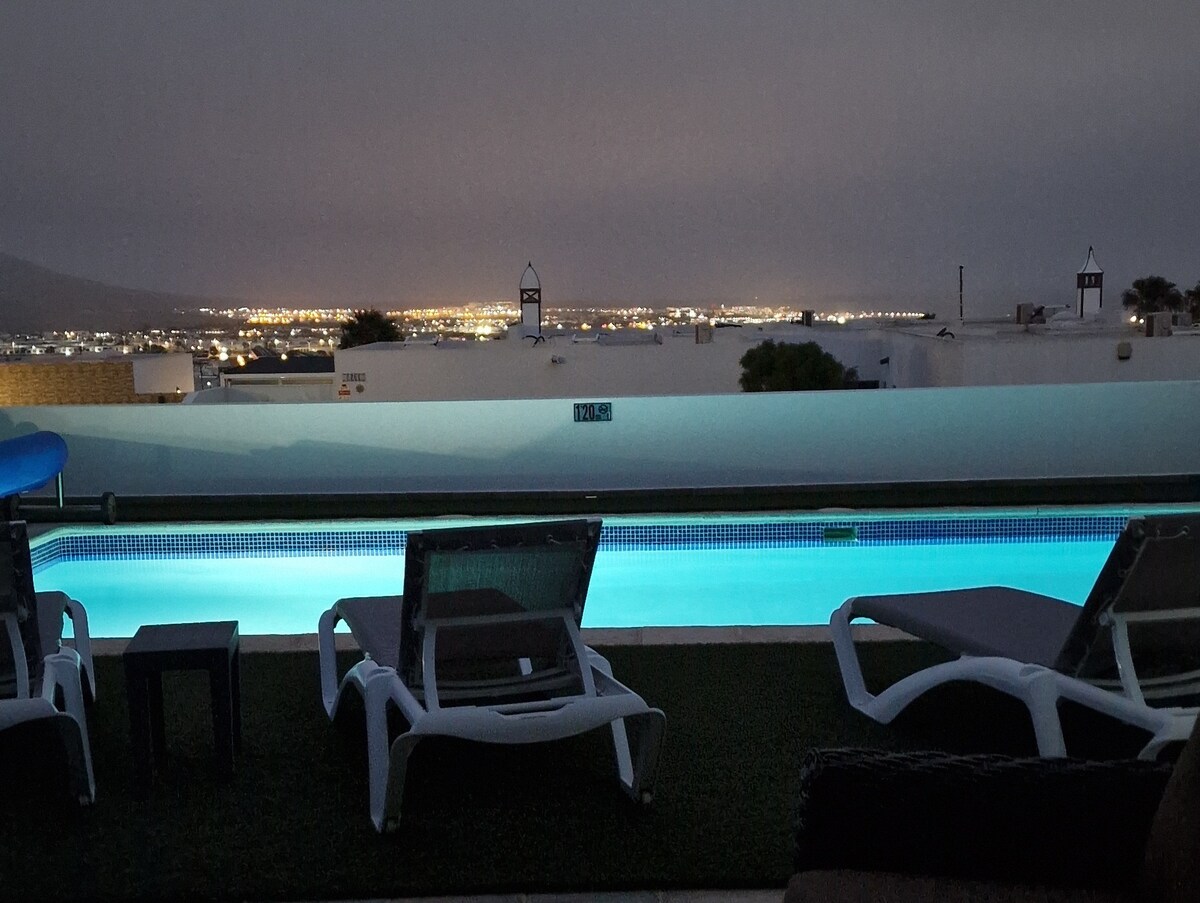 Villa with Ocean view in Playa Blanca