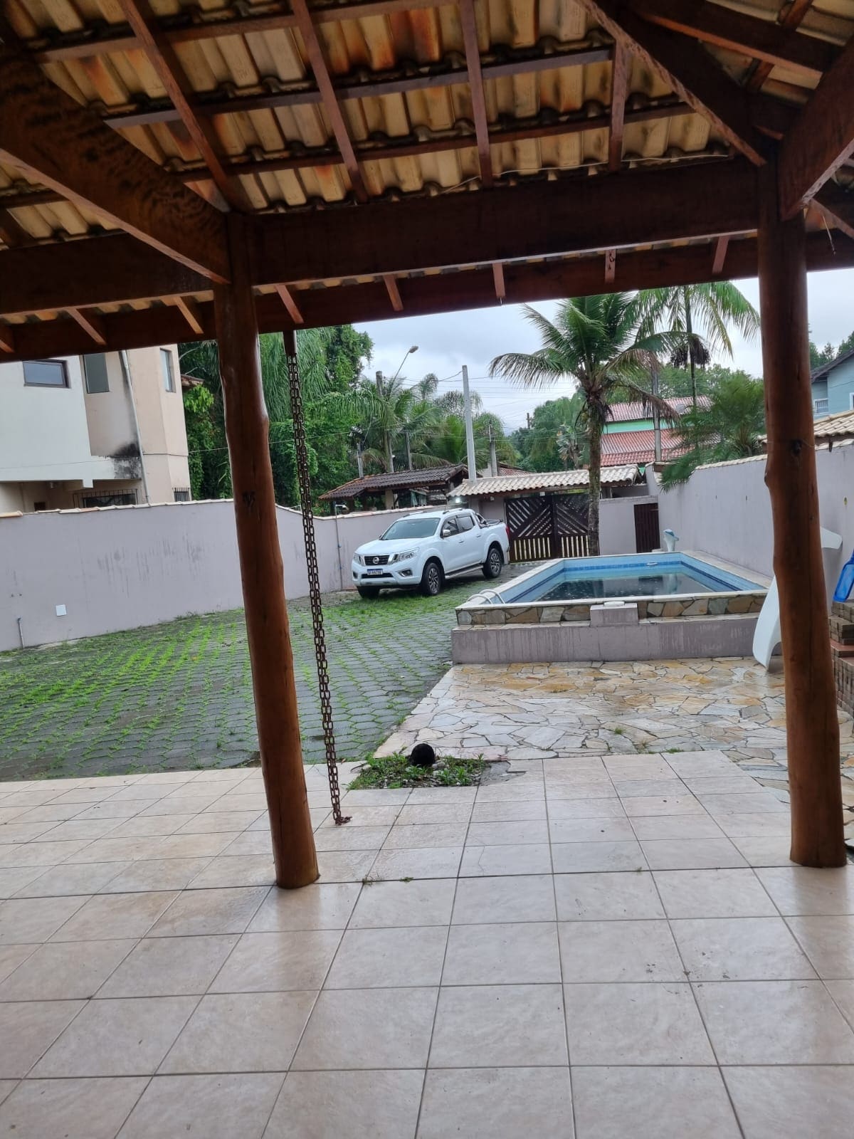 casa com piscina privativa