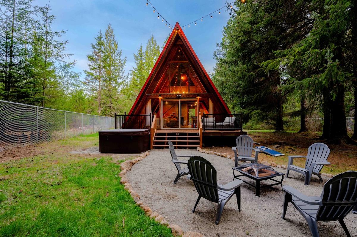 A-frame Cabin w/Hot Tub, Close to Crystal Mountain