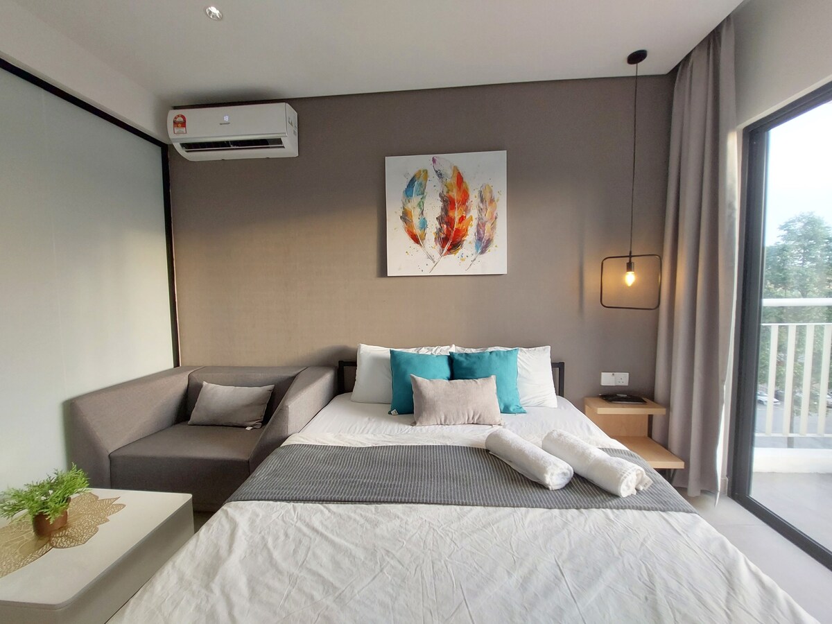 A Cosy Studio Room in Subang_7min Drive to Airport