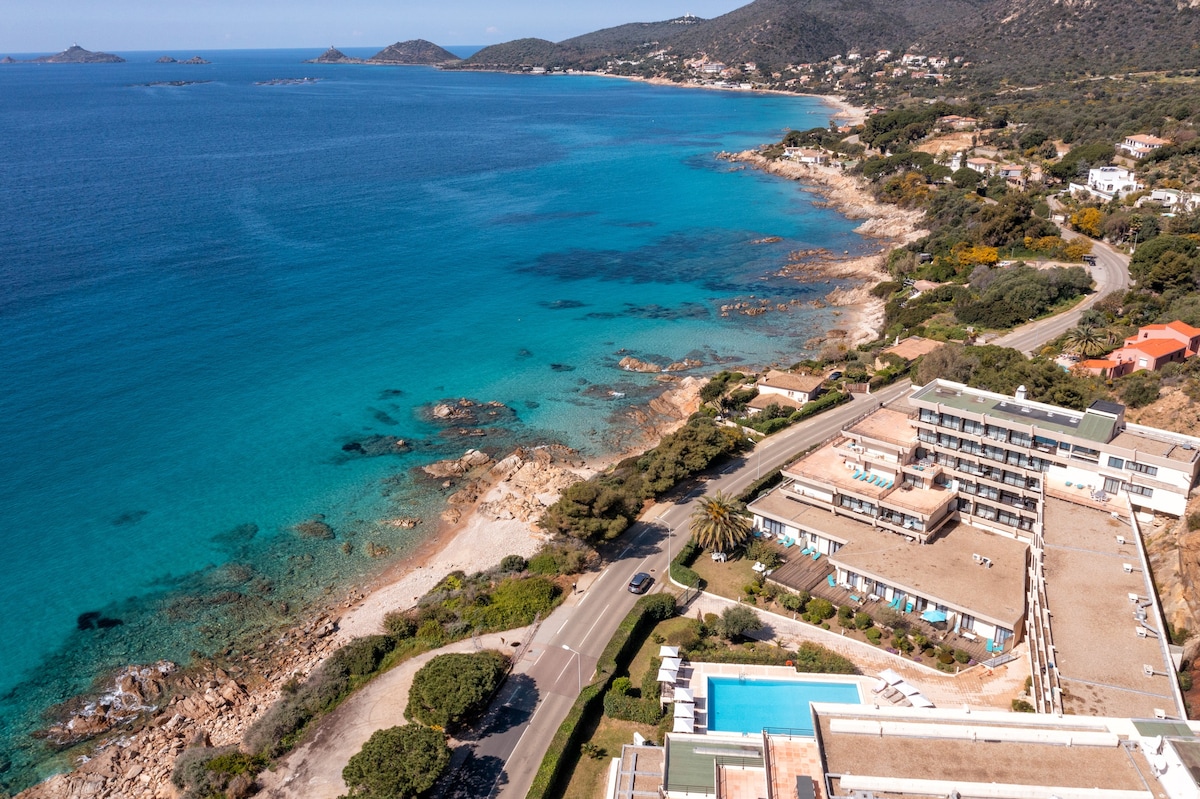 Studio 2 personnes Vue Mer Piscine Ajaccio