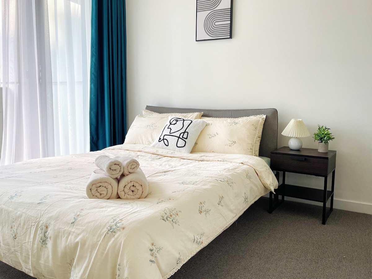 Heart of city 2BR&2BA 2Parking，ANU，Netflix,WI-FI