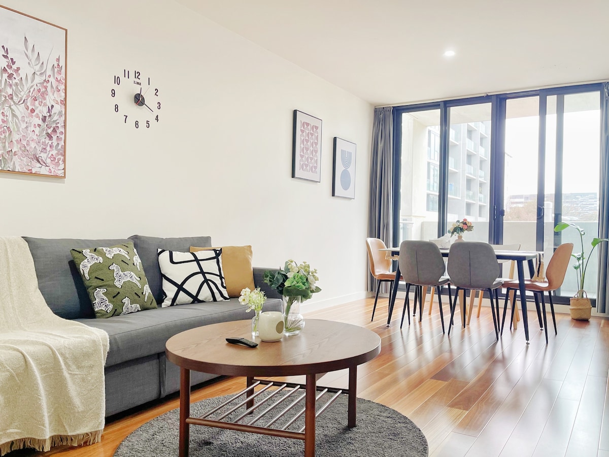 Heart of city 2BR&2BA 2Parking，ANU，Netflix,WI-FI