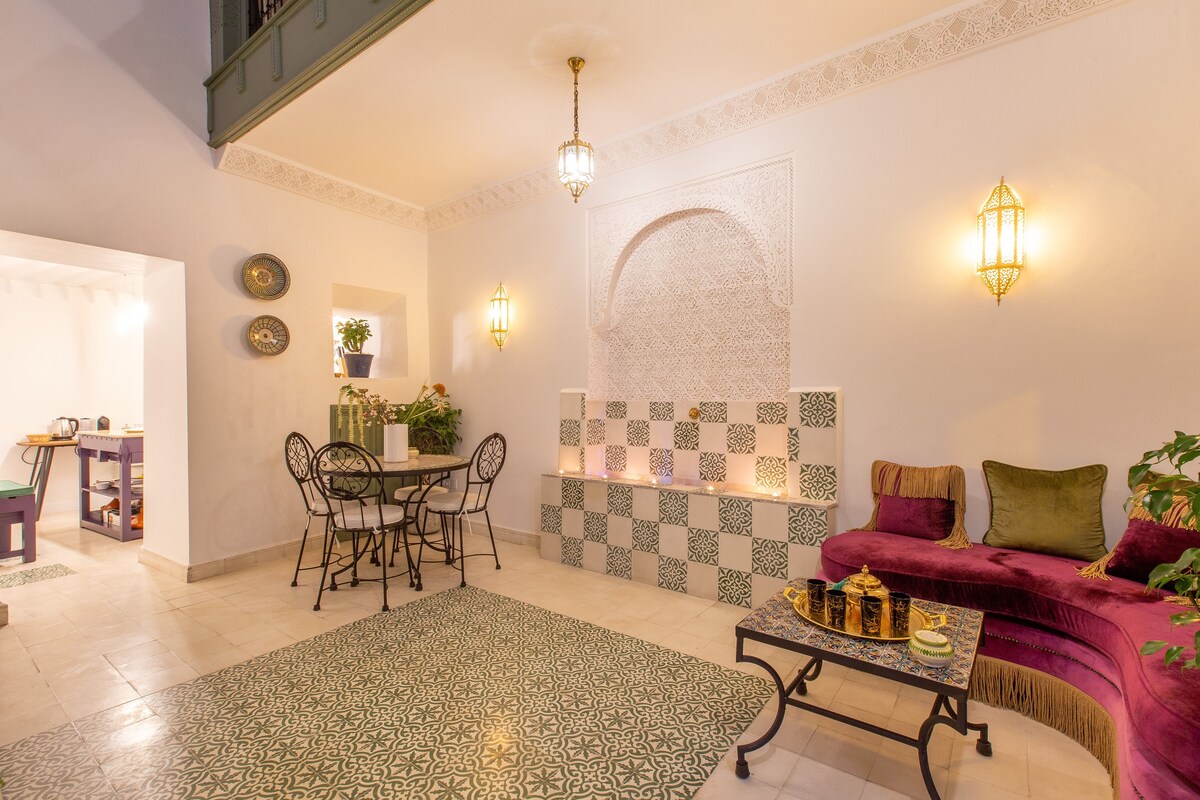 Private Riad for 4 guests, In Heritage Quarter