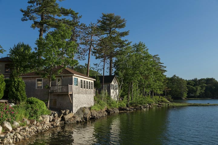 埃基坎姆 (Edgecomb)的民宿