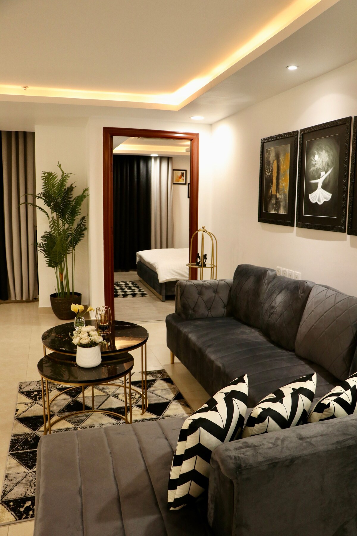 1 Bed Luxury Apartment with Balcony in DHA
