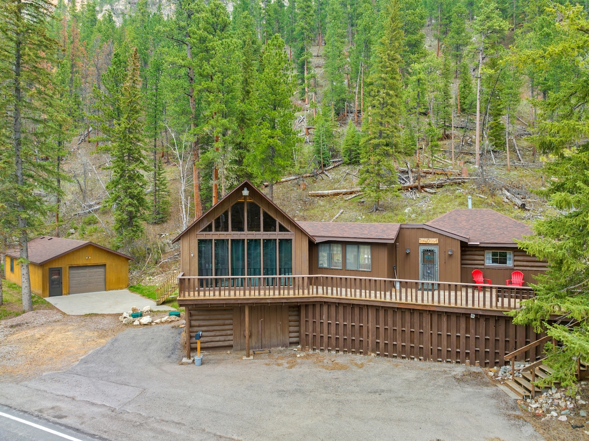 Rustic, Relaxing Cabin in Spearfish Canyon