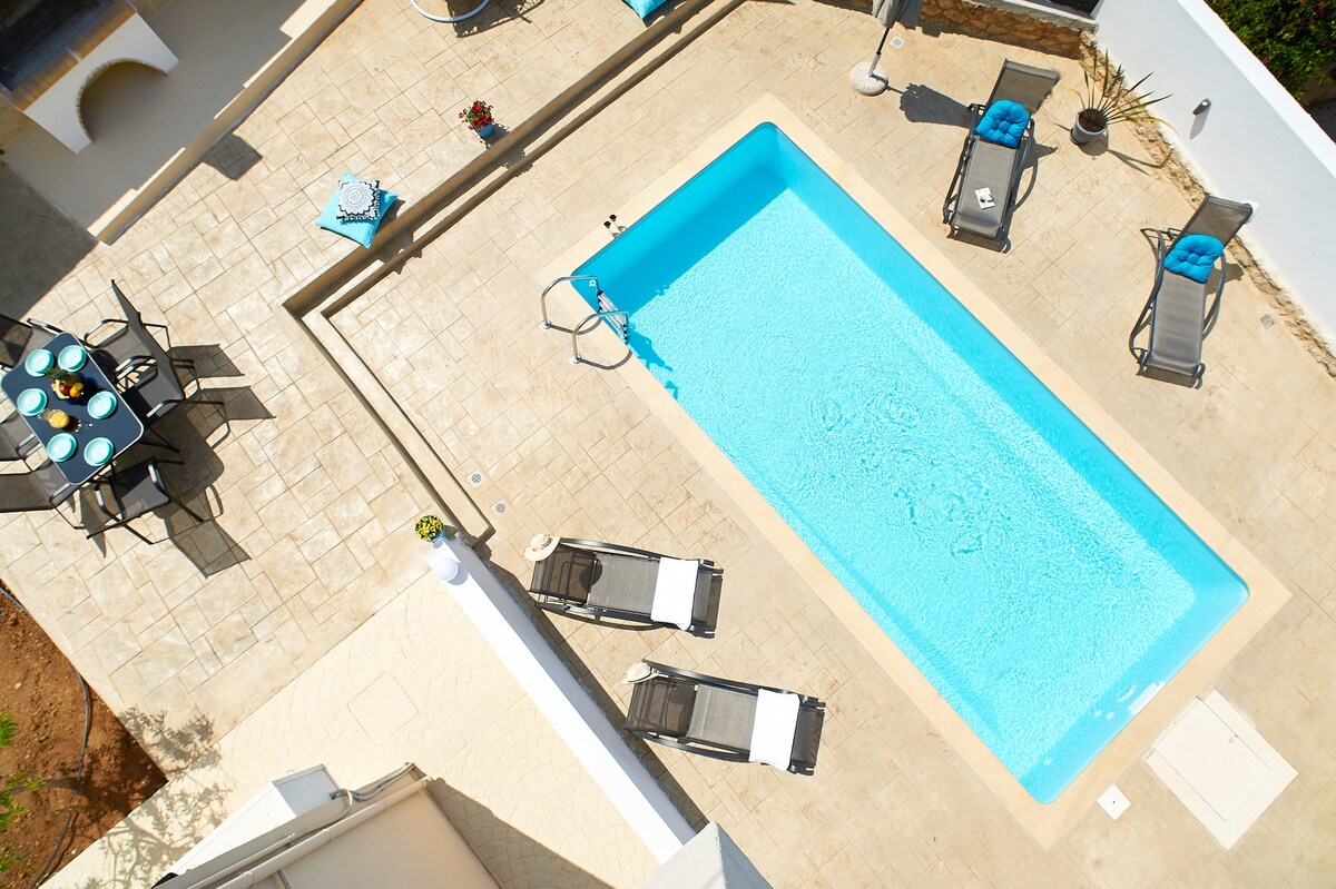 Helios Dream Apartment with Private Pool