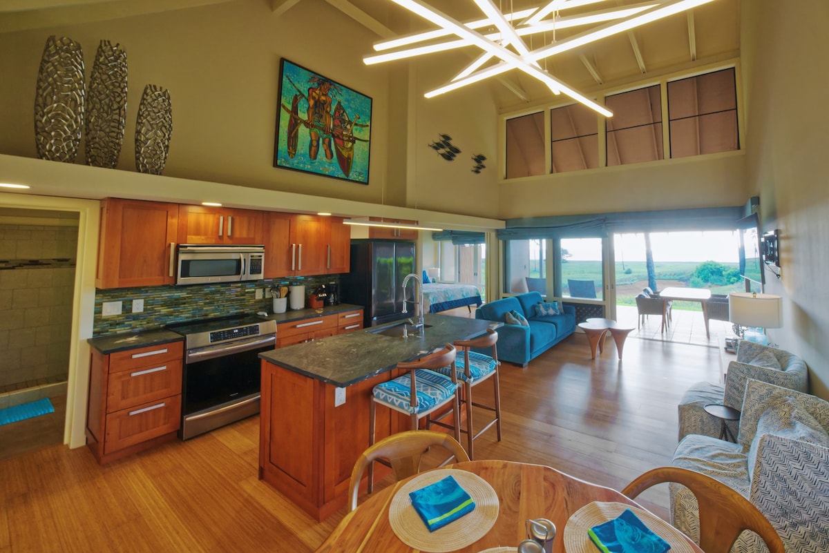 Newly Renovated, Spacious Oceanfront Cottage