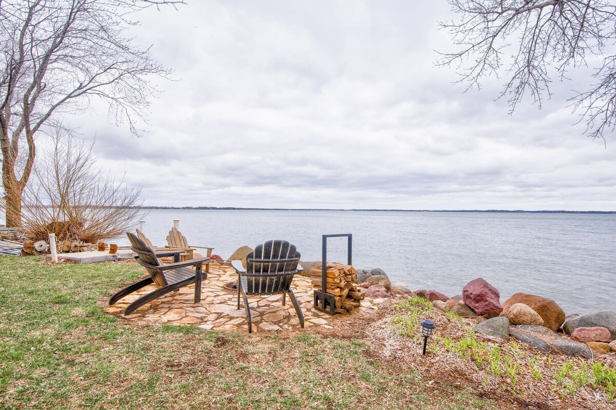 Cabin Getaway on Big Spirit Lake