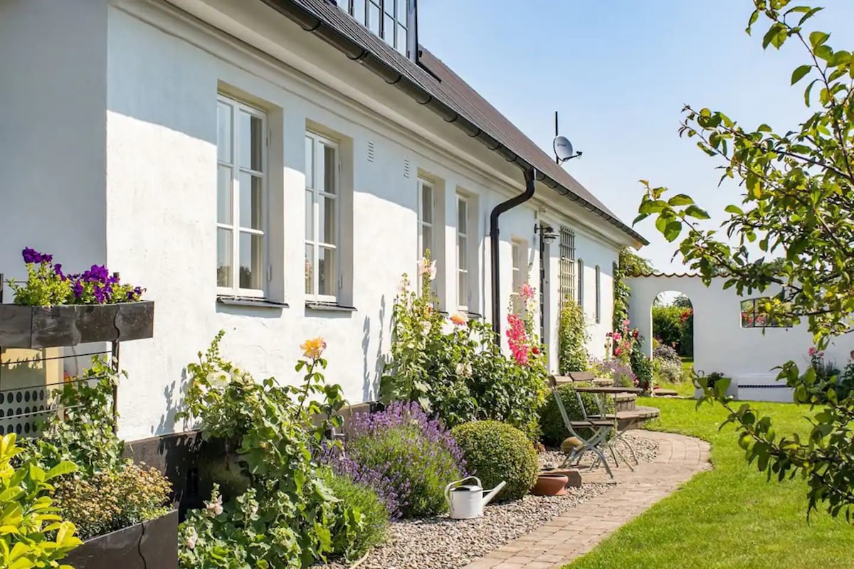 Peaceful Countryside Home