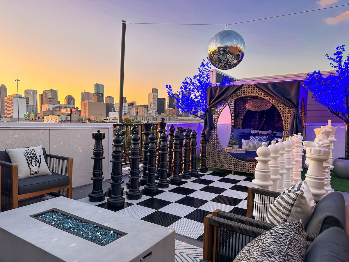The Oasis Checkmate HTX Rooftop