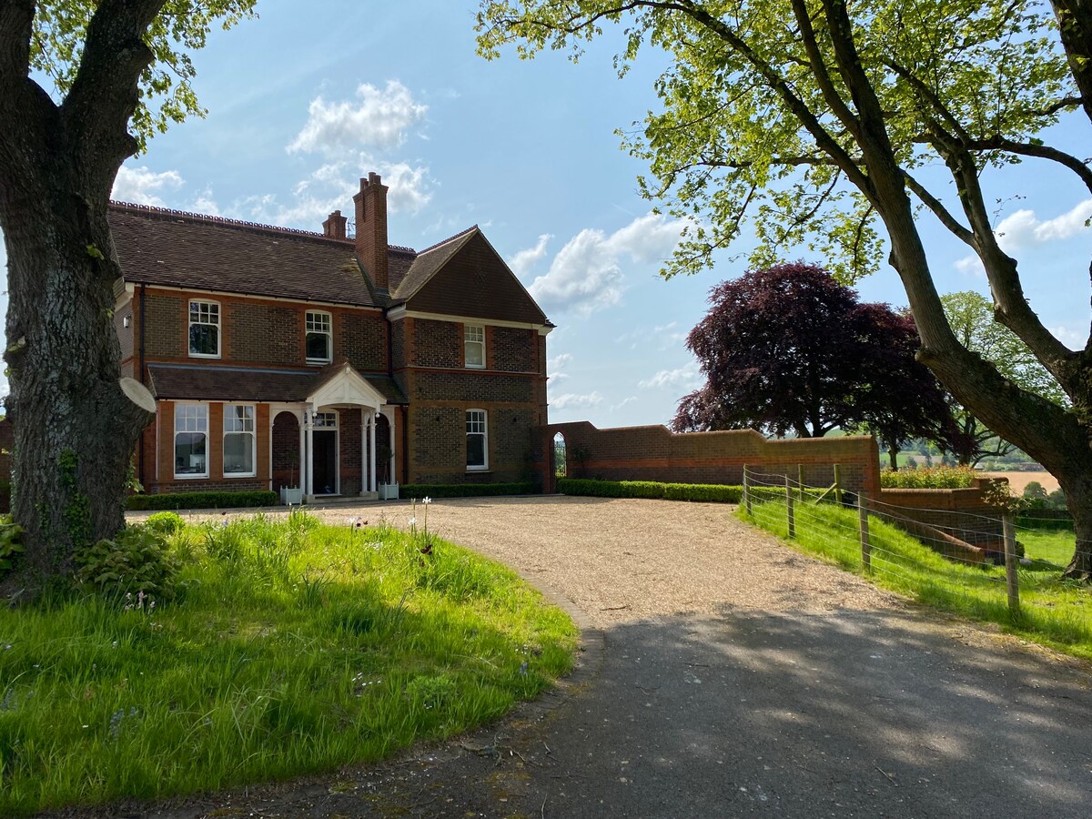 Stunning Meon Valley Family Home