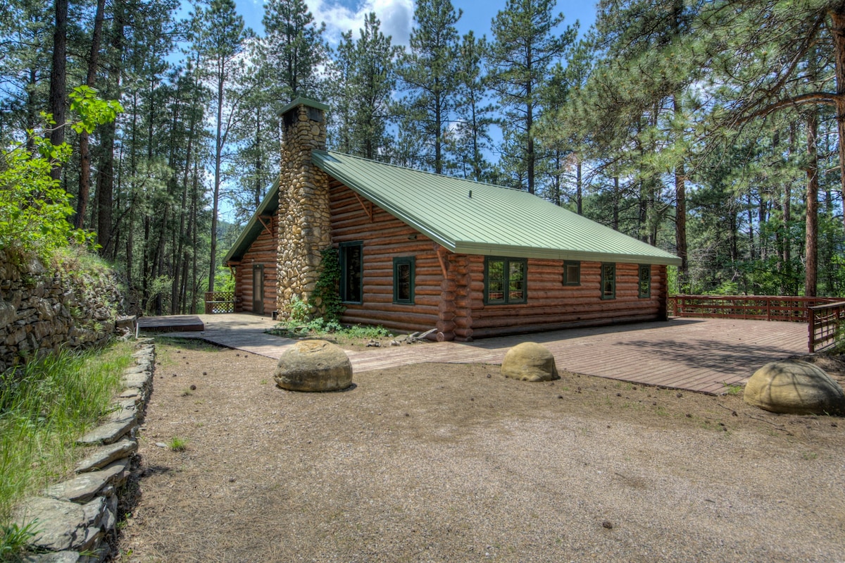 1927 Cabin of Keystone