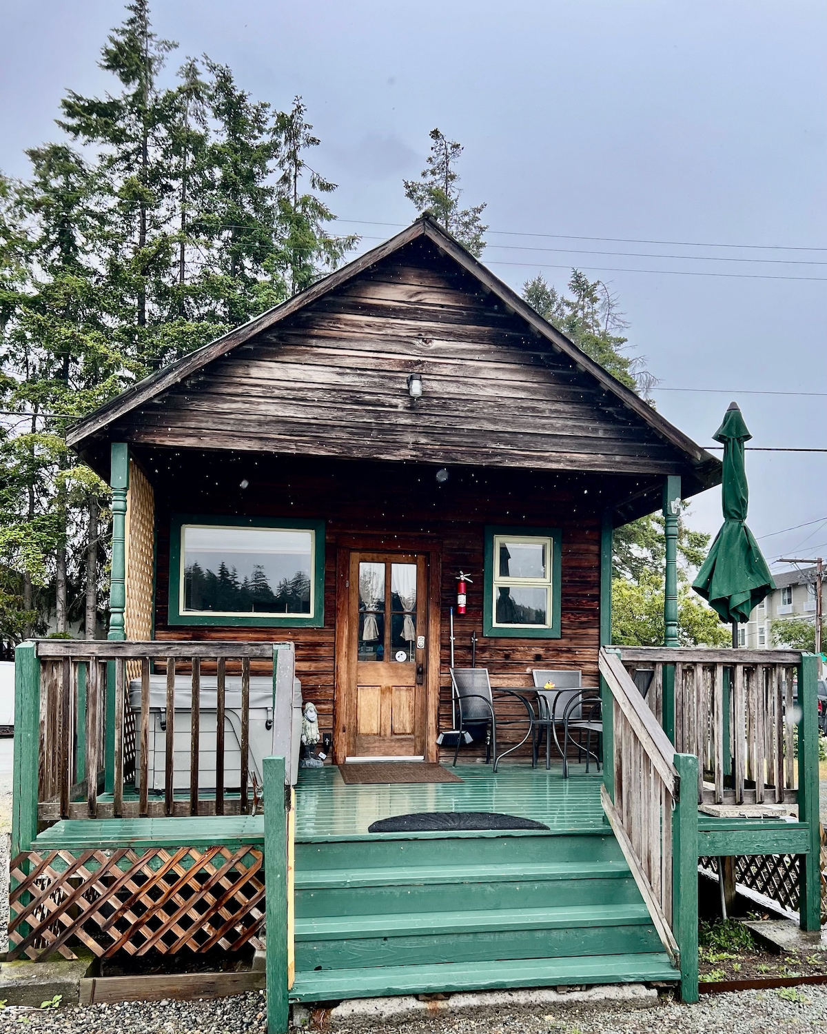 Bridge Tender Shack with hot tub on deck