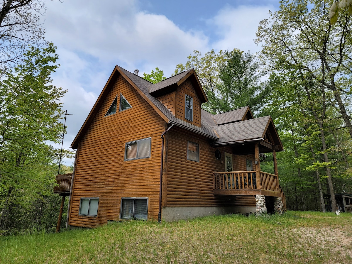 Cool Creek Chalet