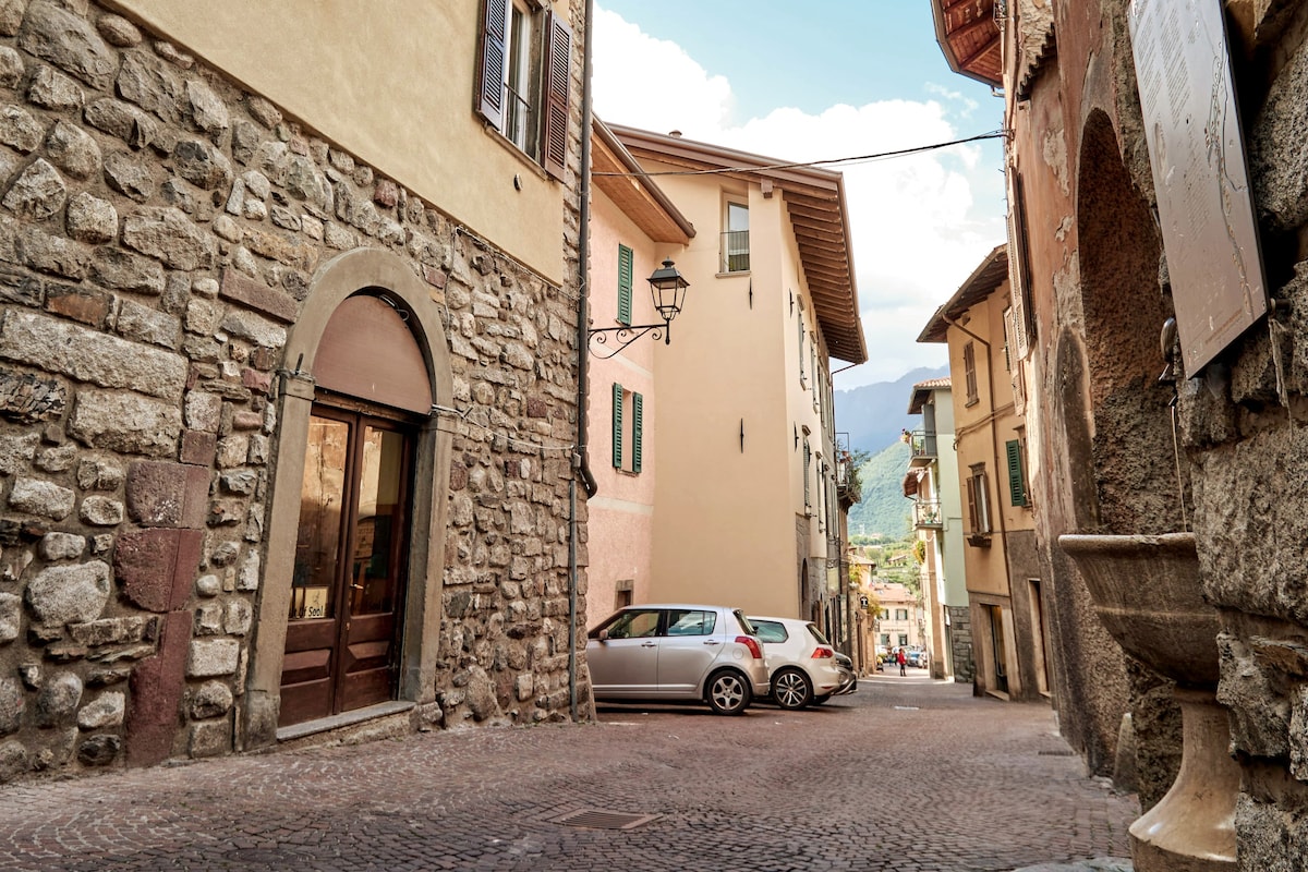 [Most beautiful village in Italy] Historic centre|