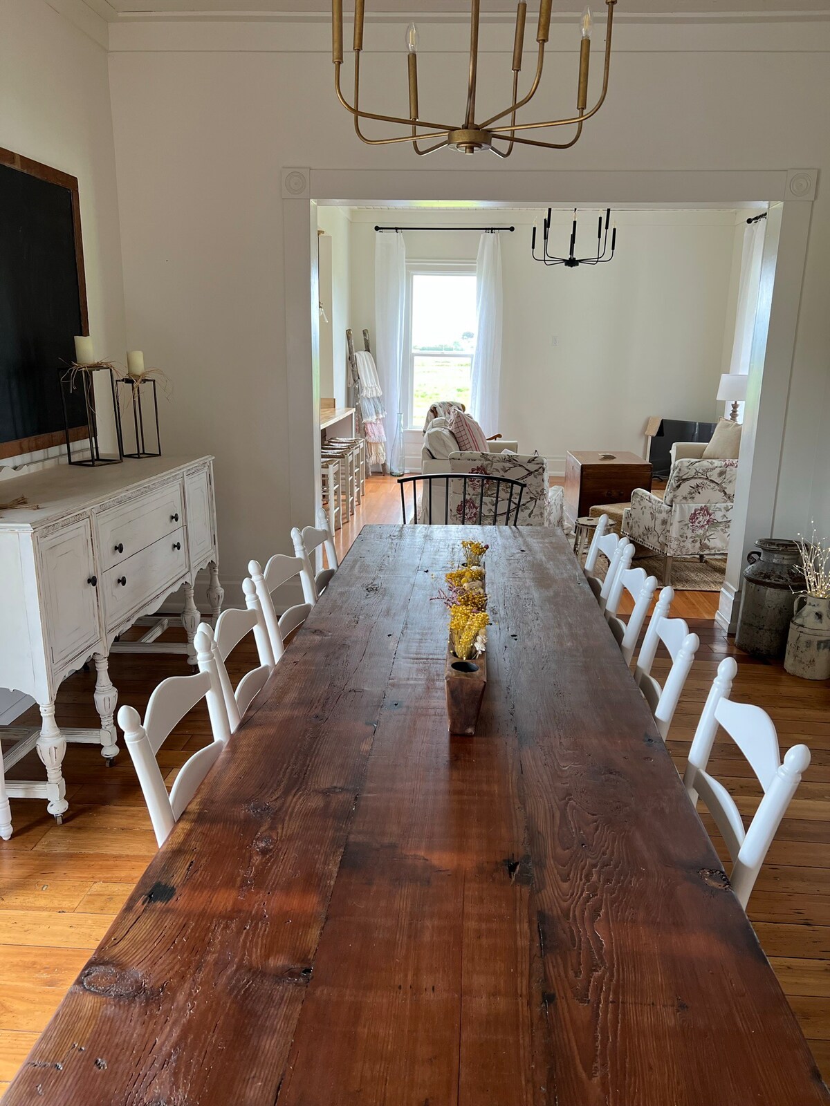 Farmhouse at Grizzly Bluff Dairy