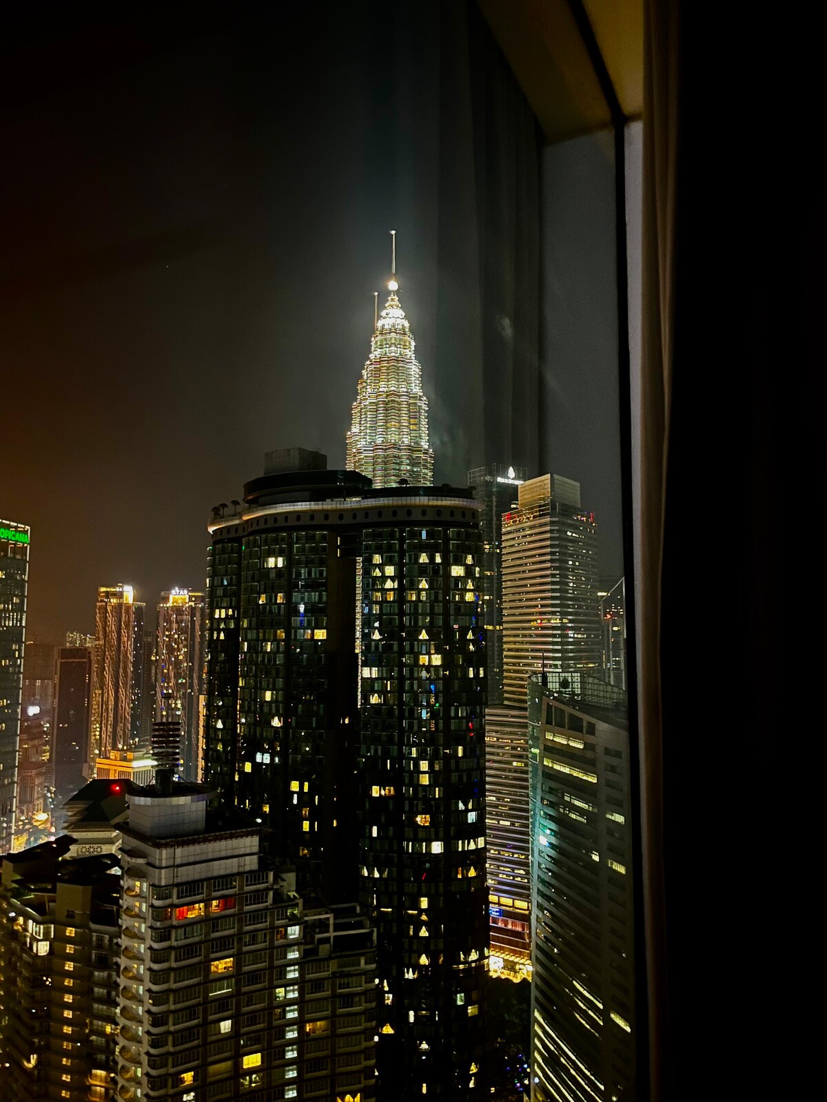 Kl Tower/Klcc View, Stylish 3-Bedroom @ BlackNest