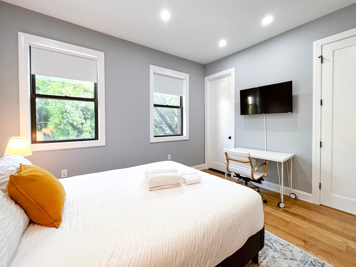 Charming Bedroom/Private Bath in Bed-Stuy