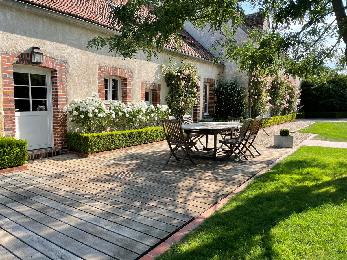 Belle longère à la campagne avec piscine cheminée