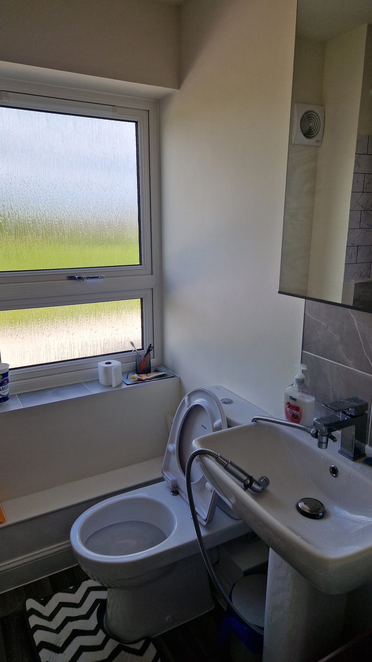 Double room near Luton Airport