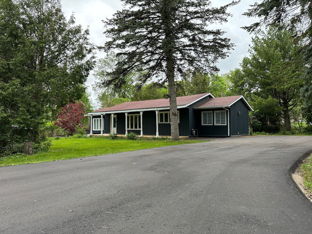 Cottage Style Home in King City