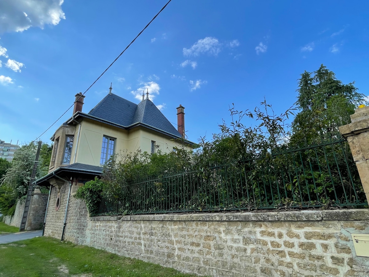 Maison indépendante sur les hauteurs de Sedan