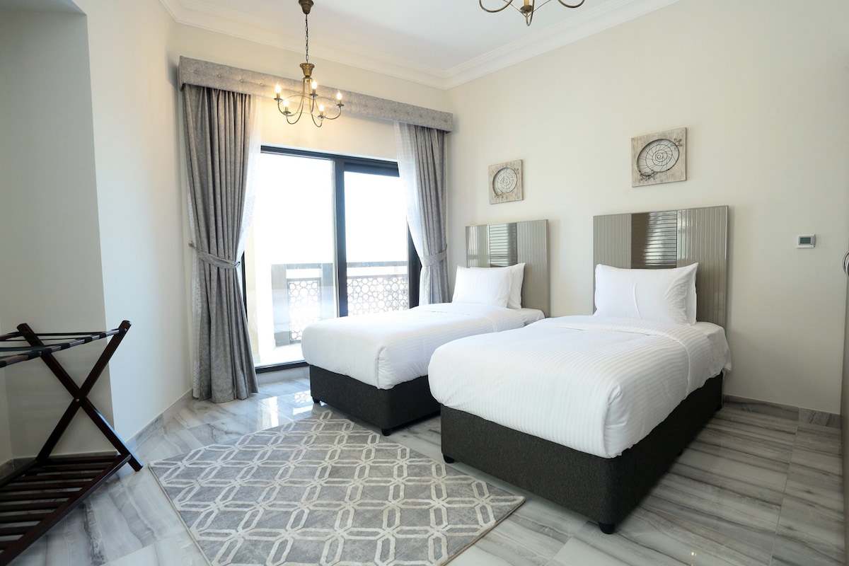 Spacious 2 bedroom Apartments Jaddaf Dubai