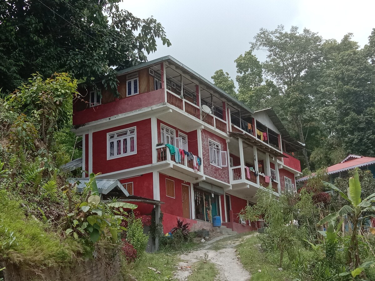 Daks在加林蓬（ Kalimpong ）入住
您的家