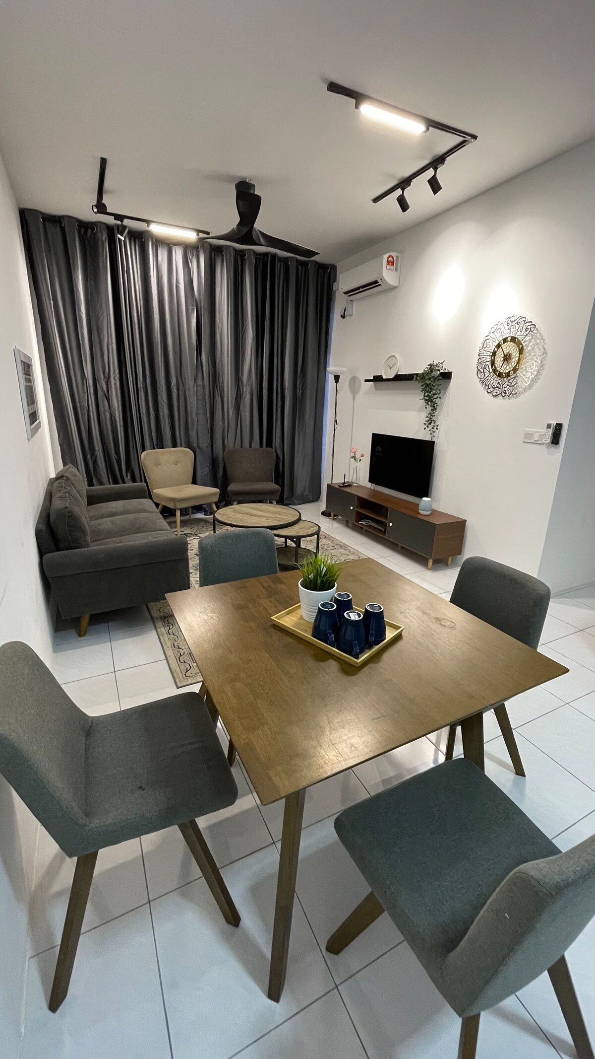 M3 Camellia Homestay Seri Austin