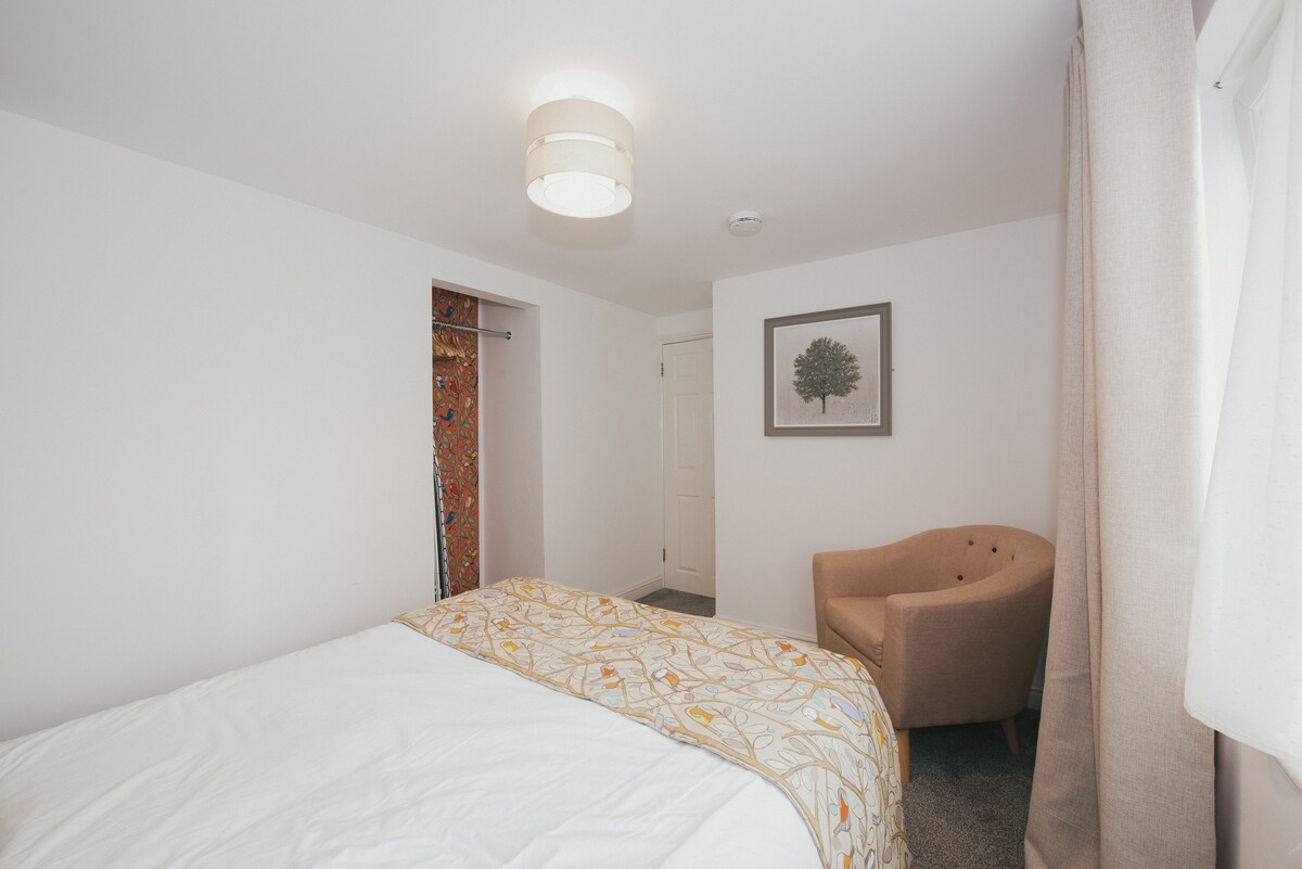 2-Bedroom Flat in Cambridge • Free Wi-Fi & Parking