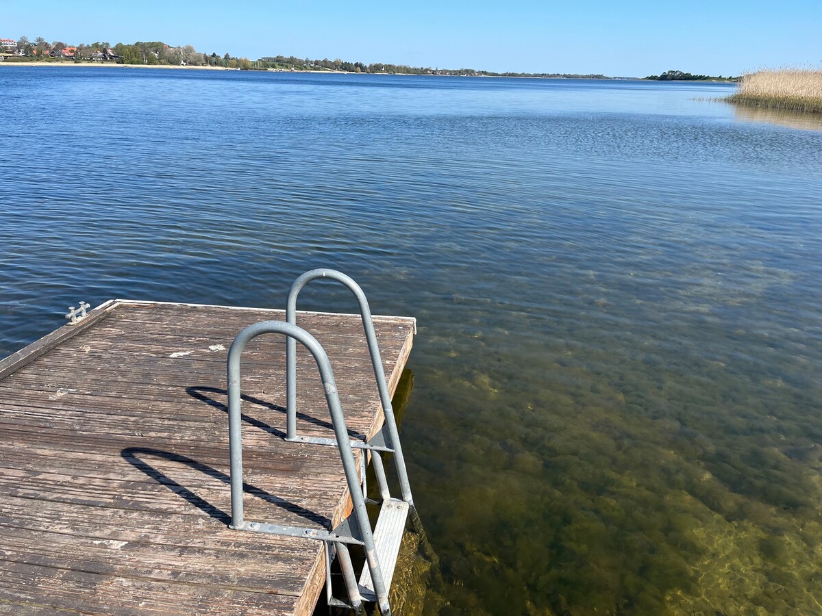 Hus direkte til vandet