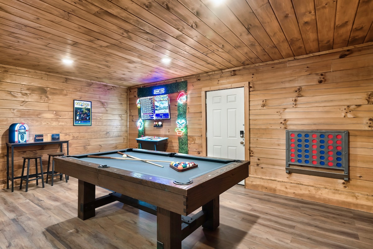 Private/Best Location/Theater/Hot tub/Game RM/View