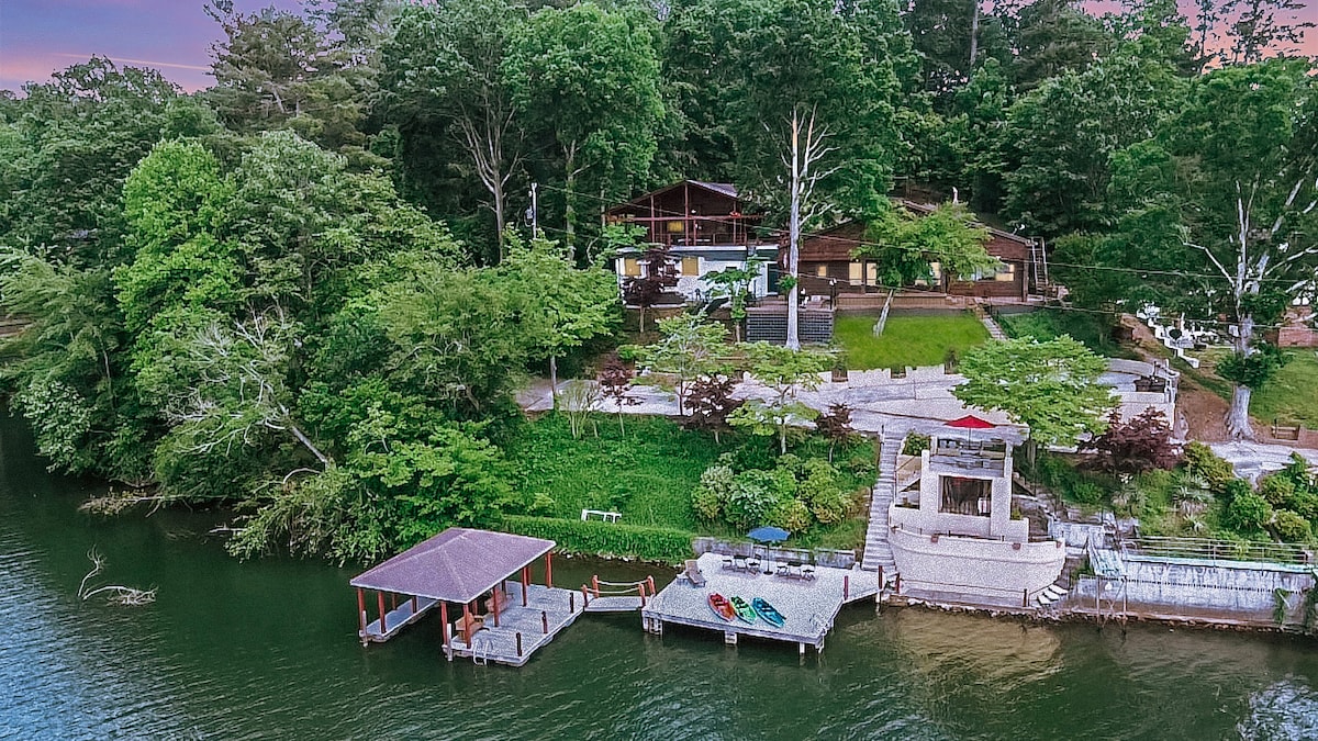 Lake Hickory Trio w/Boat Slip