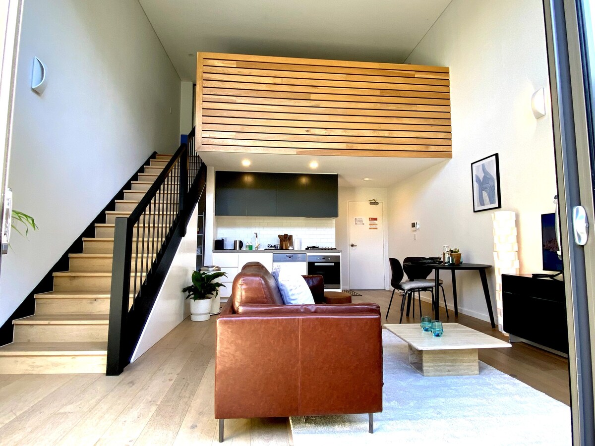 Loft Style 1 bedroom Apartment