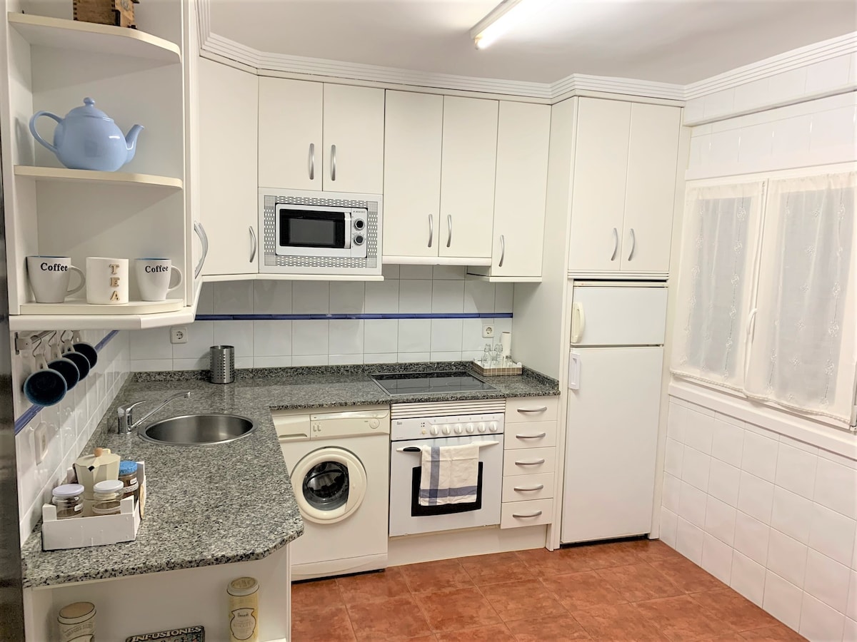 Apartamento Parque / Playa San Lorenzo.