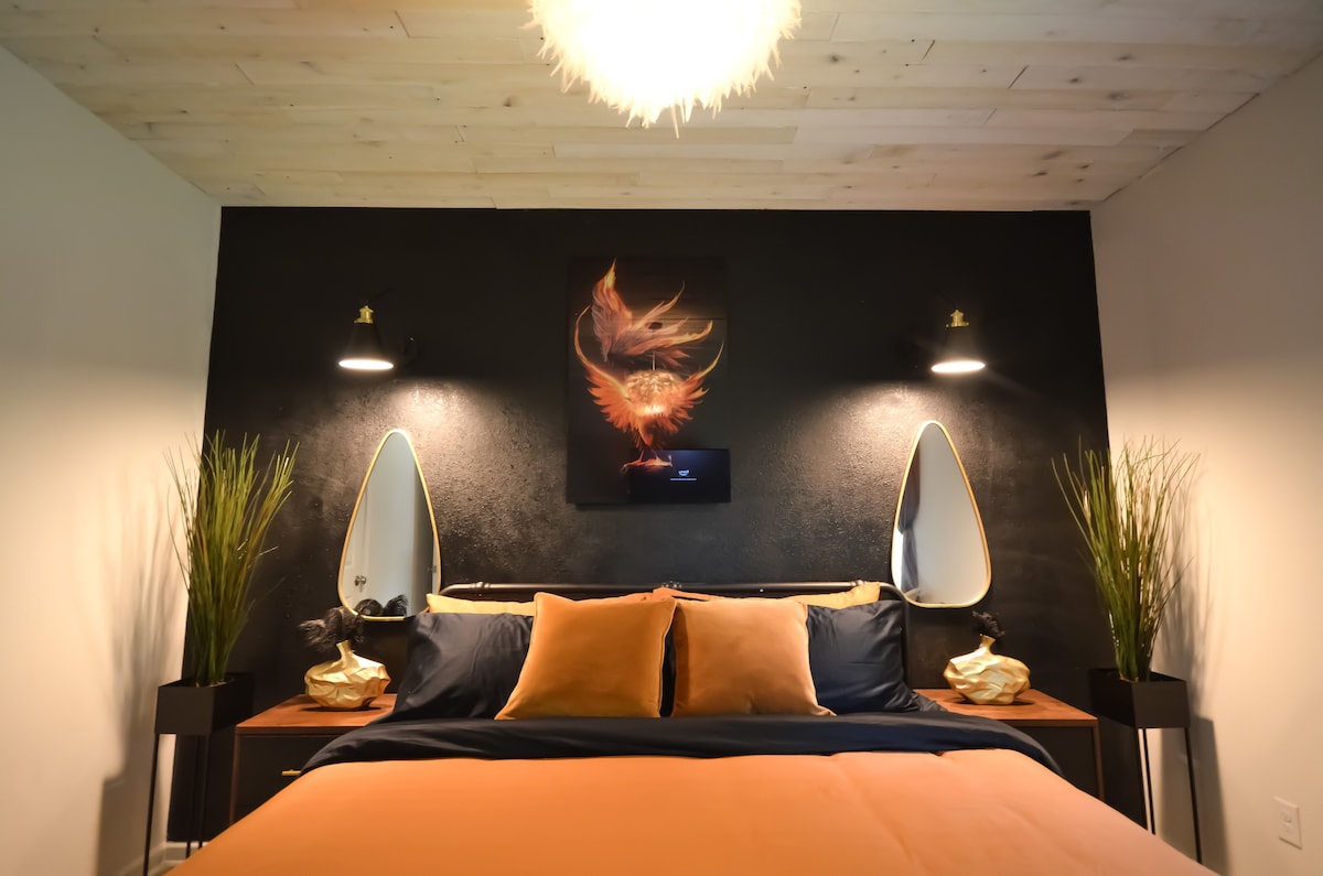 The Phoenix Nest | Designer Charm & Lavish Comfort