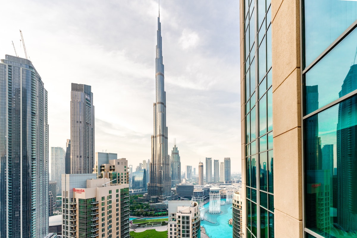 King 1BR Apartment W/ Burj Khalifa & Fountain View