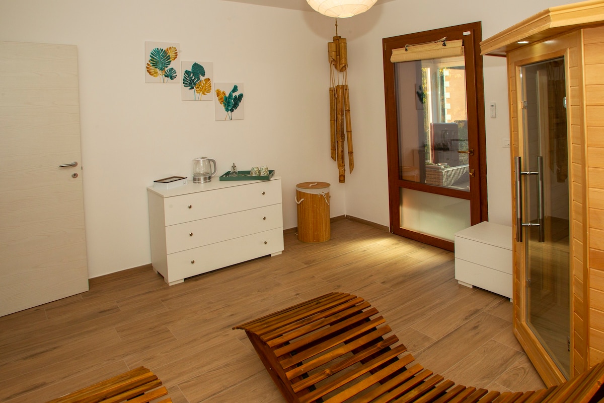 Moderna Villa con jacuzzi, sauna vicino la Toscana