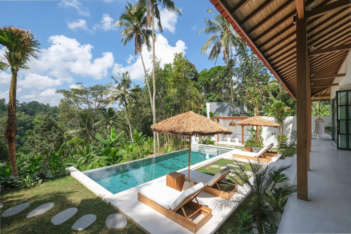 Villa Lestari: A Japanese-Styled Haven in Ubud