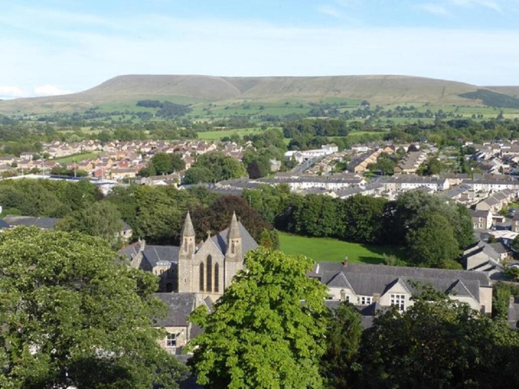 Luxury Pendle View Holiday Park Lodge - Plot 3