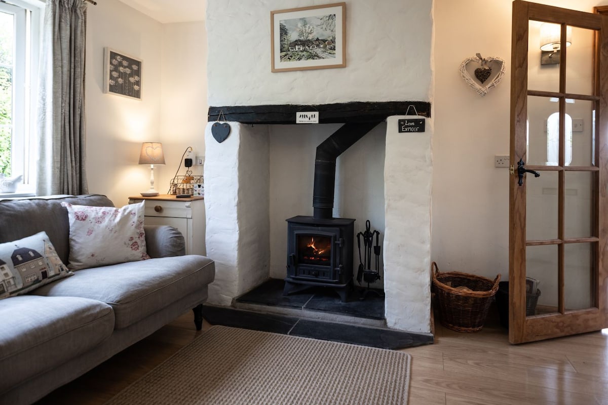 2 bed garden cottage nestled on the edge of Exmoor